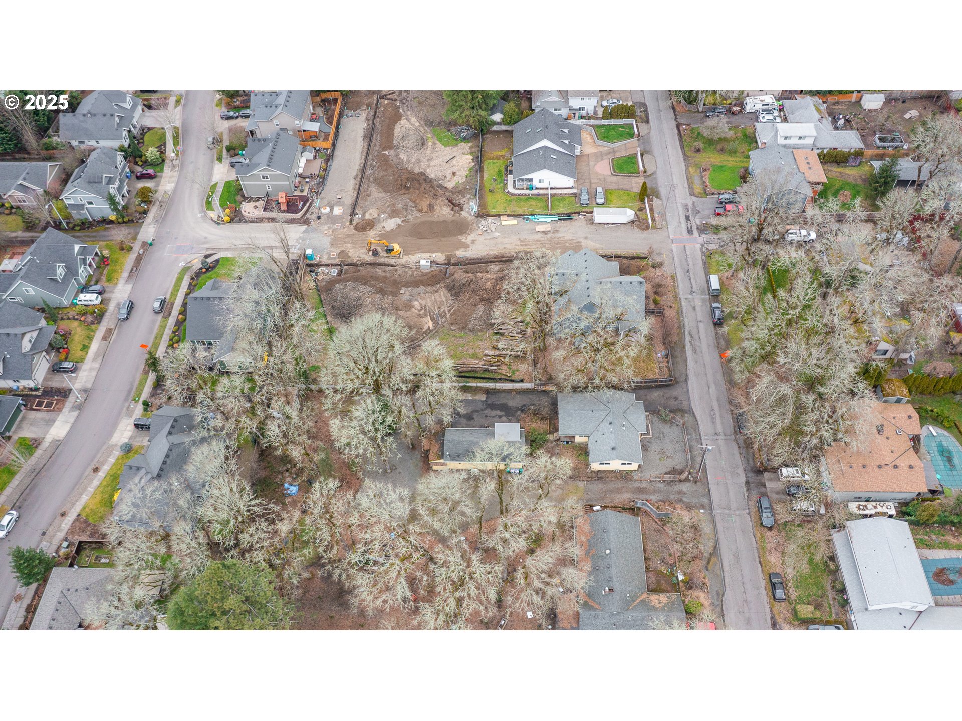 Milwaukie, Oregon 97267, United States, 2 Bedrooms Bedrooms, ,1 BathroomBathrooms,Residential,Pending,80355