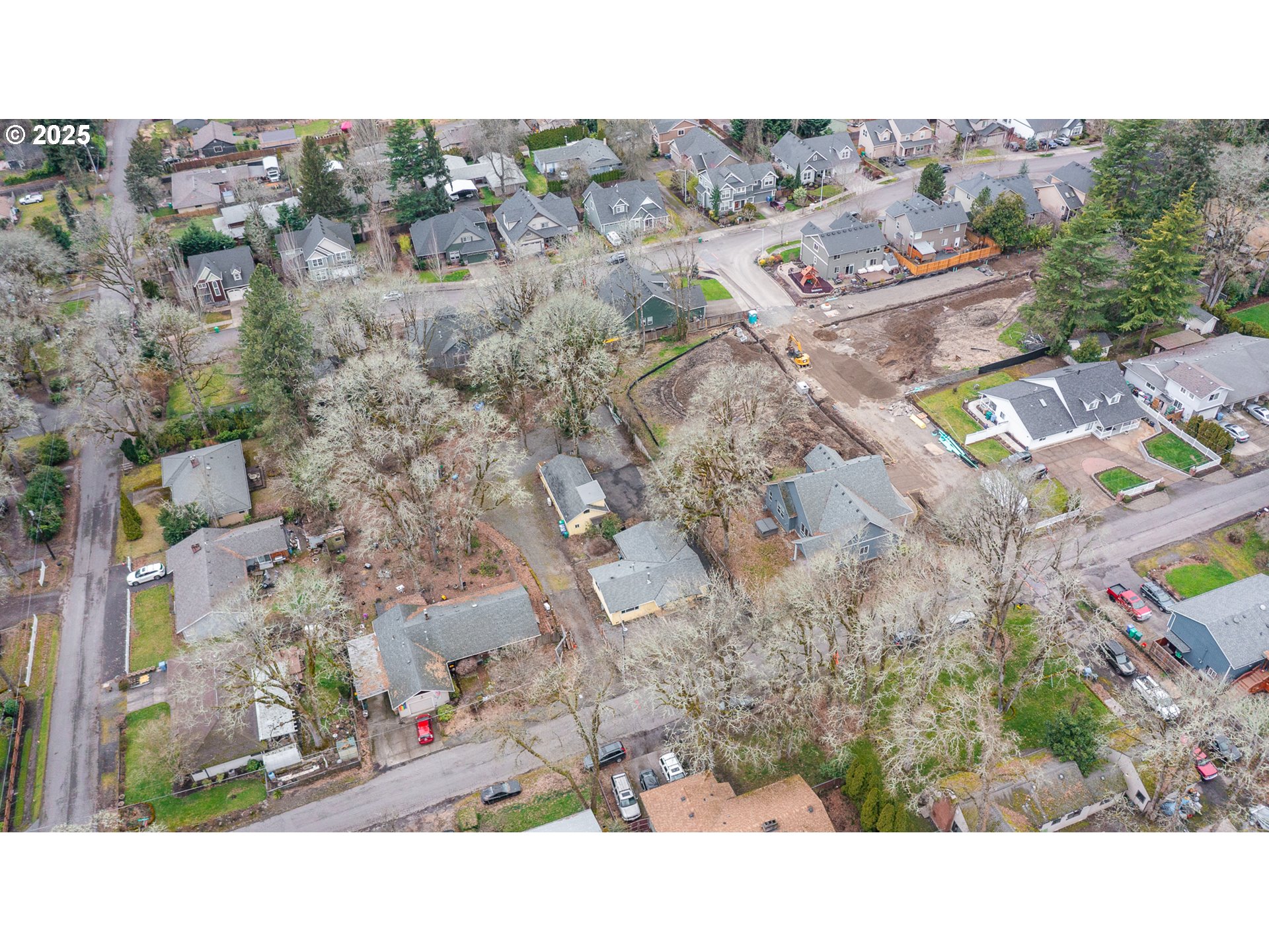 Milwaukie, Oregon 97267, United States, 2 Bedrooms Bedrooms, ,1 BathroomBathrooms,Residential,Pending,80355