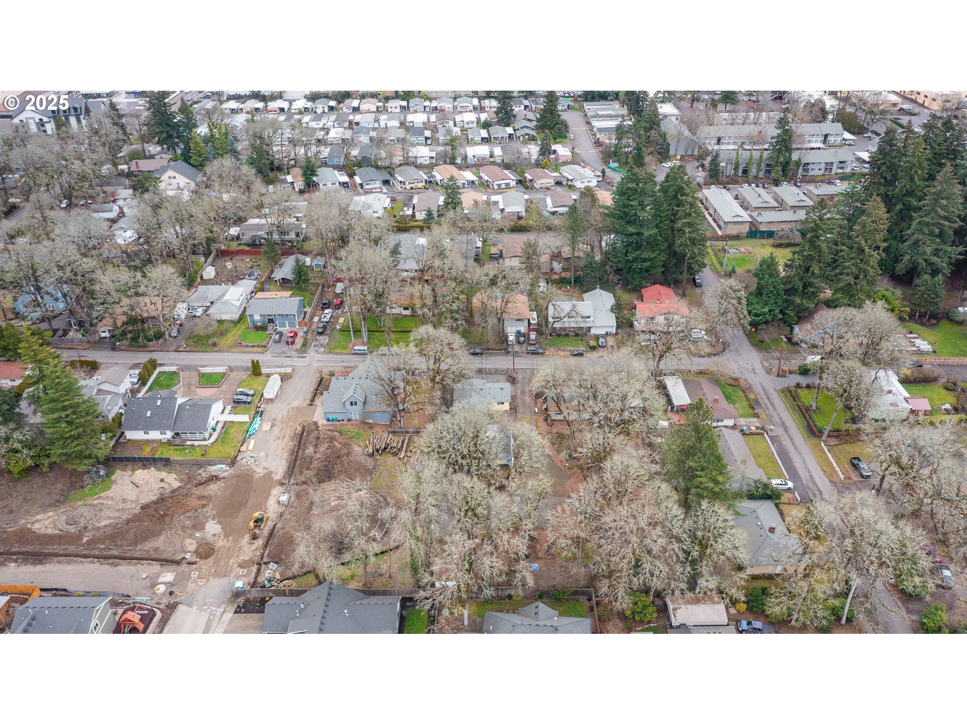 Milwaukie, Oregon 97267, United States, 2 Bedrooms Bedrooms, ,1 BathroomBathrooms,Residential,Pending,80355