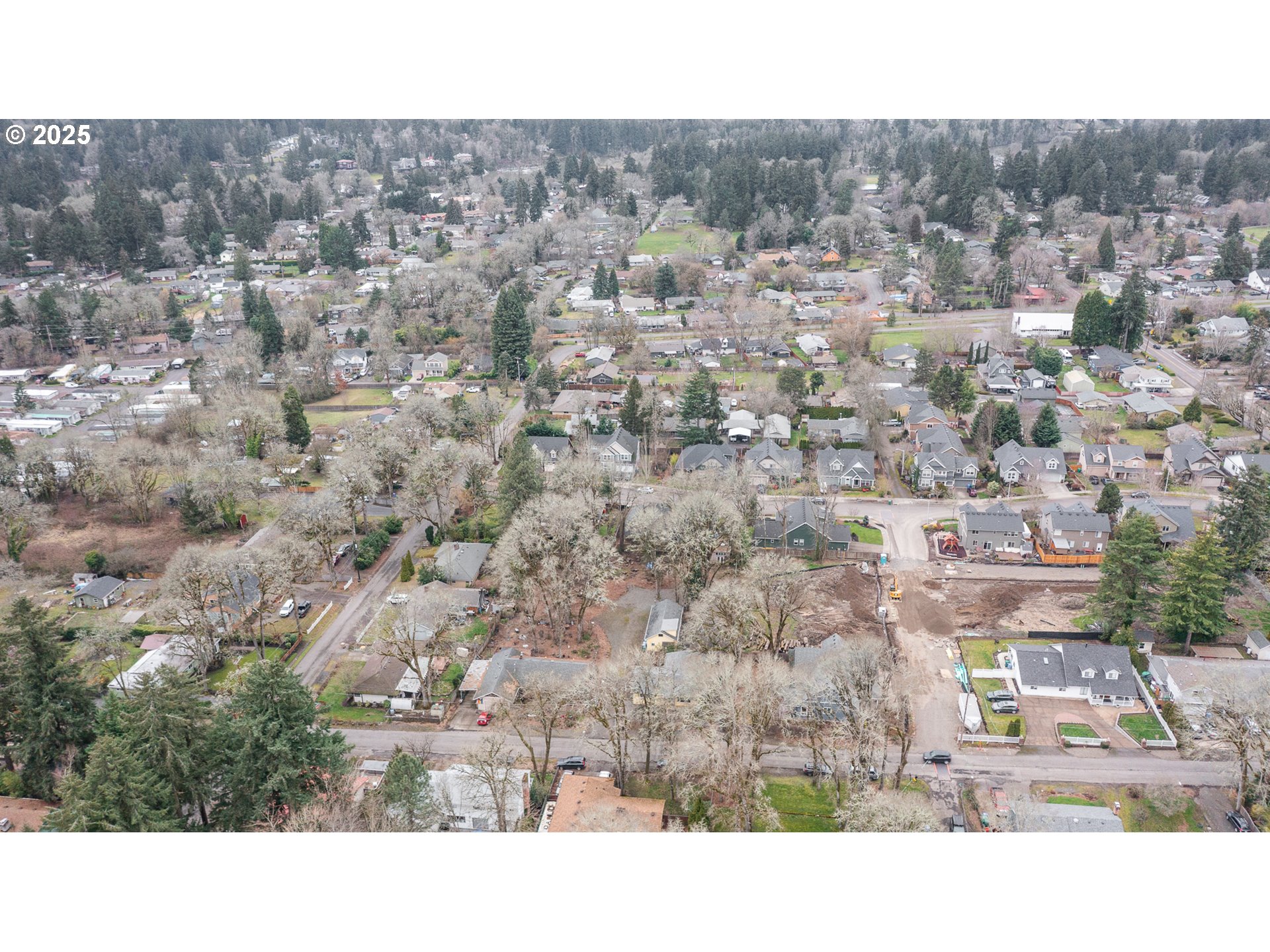 Milwaukie, Oregon 97267, United States, 2 Bedrooms Bedrooms, ,1 BathroomBathrooms,Residential,Pending,80355