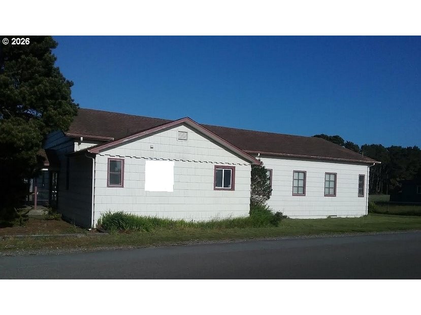 595 SW 11TH ST