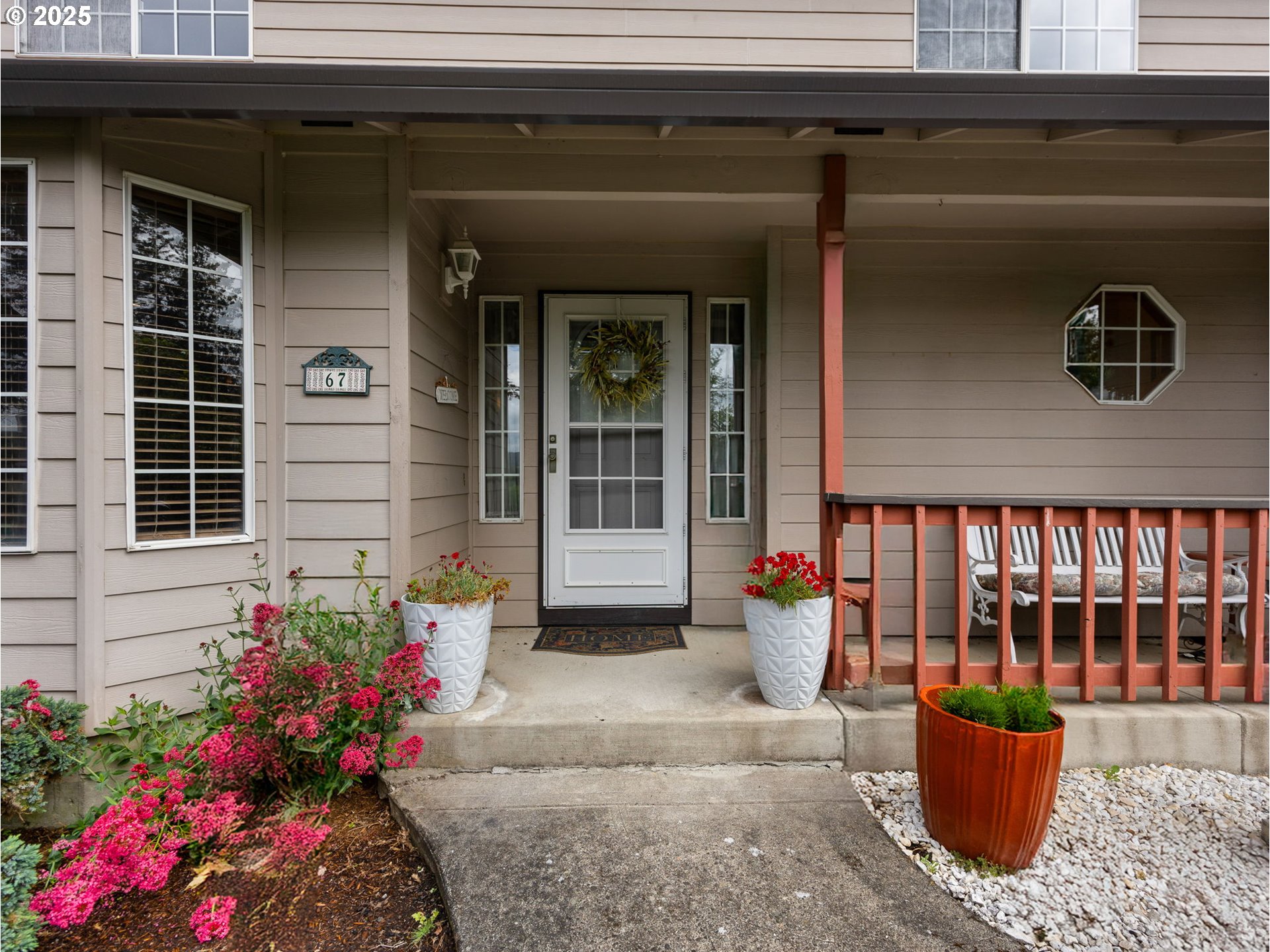 67 NW ORCHARD PL