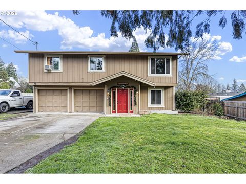 2133 NW WATTERS ST Roseburg OR 97471