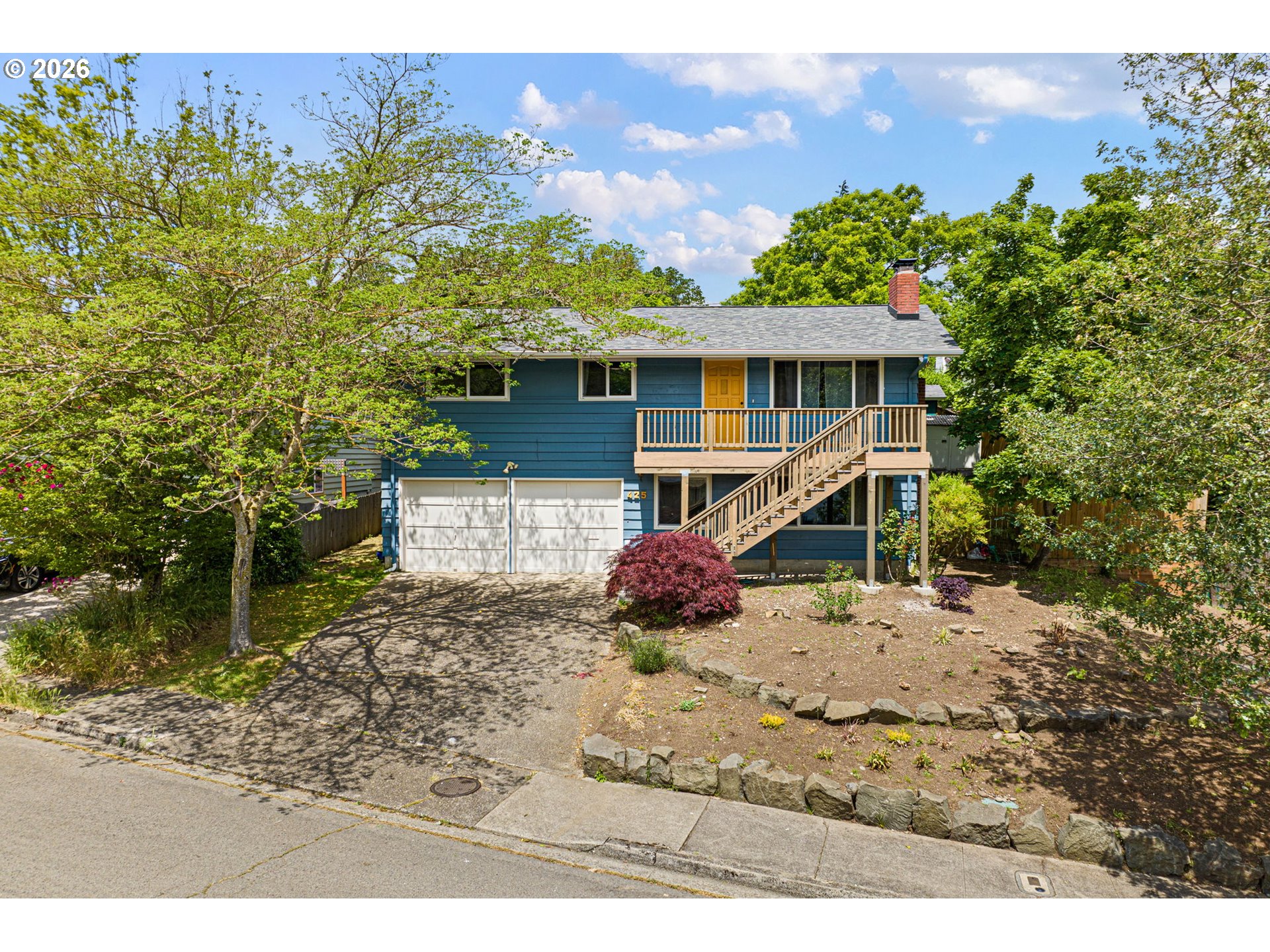425 W 28TH AVE