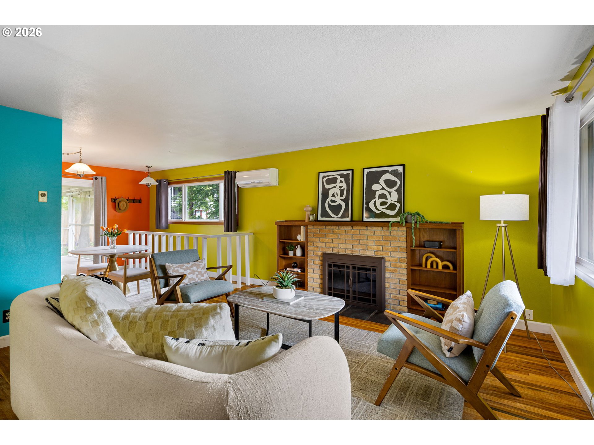 425 W 28TH AVE