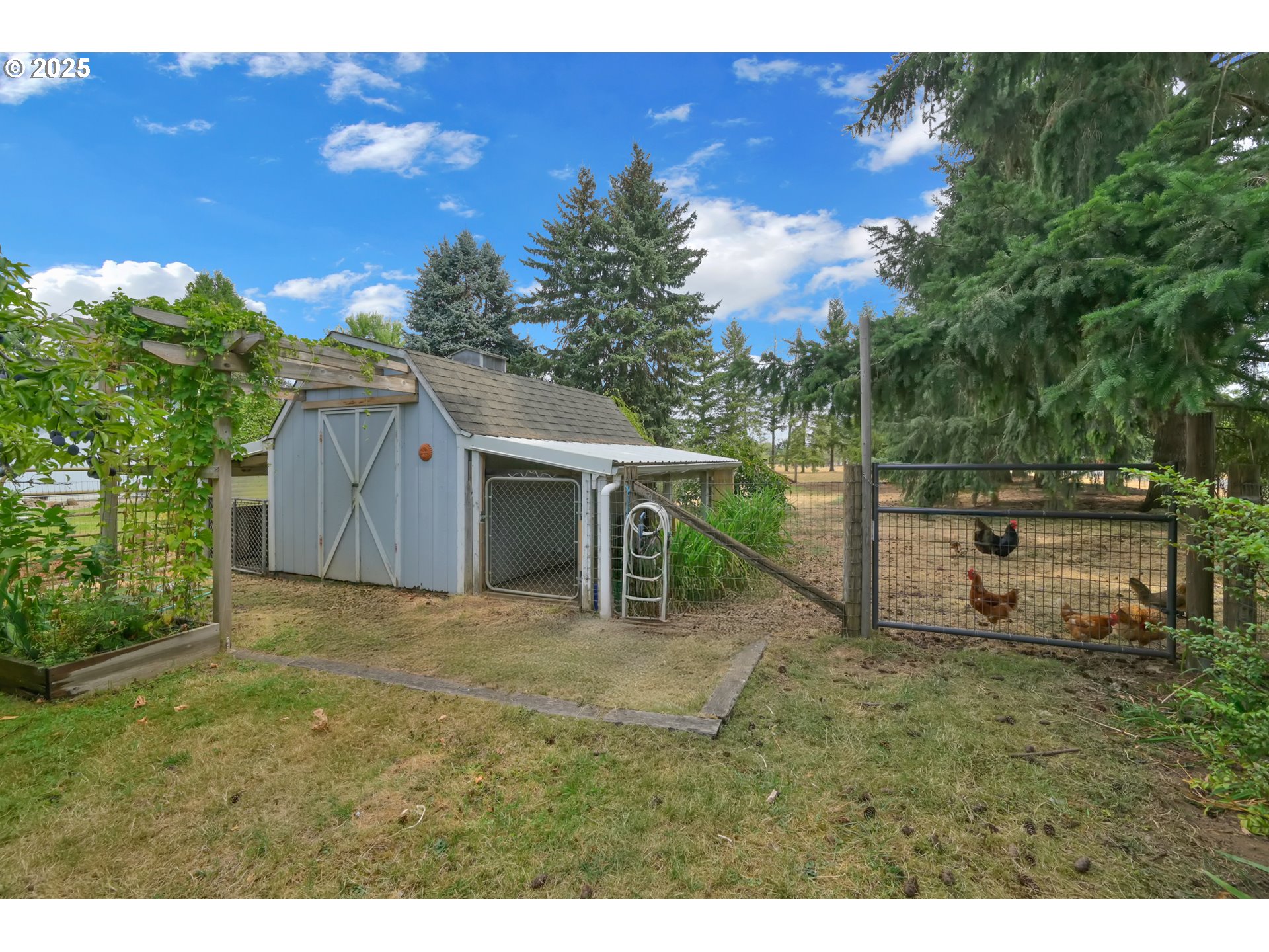 Eugene, Oregon 97402, United States, 3 Bedrooms Bedrooms, ,2 BathroomsBathrooms,Residential,Pending,200414