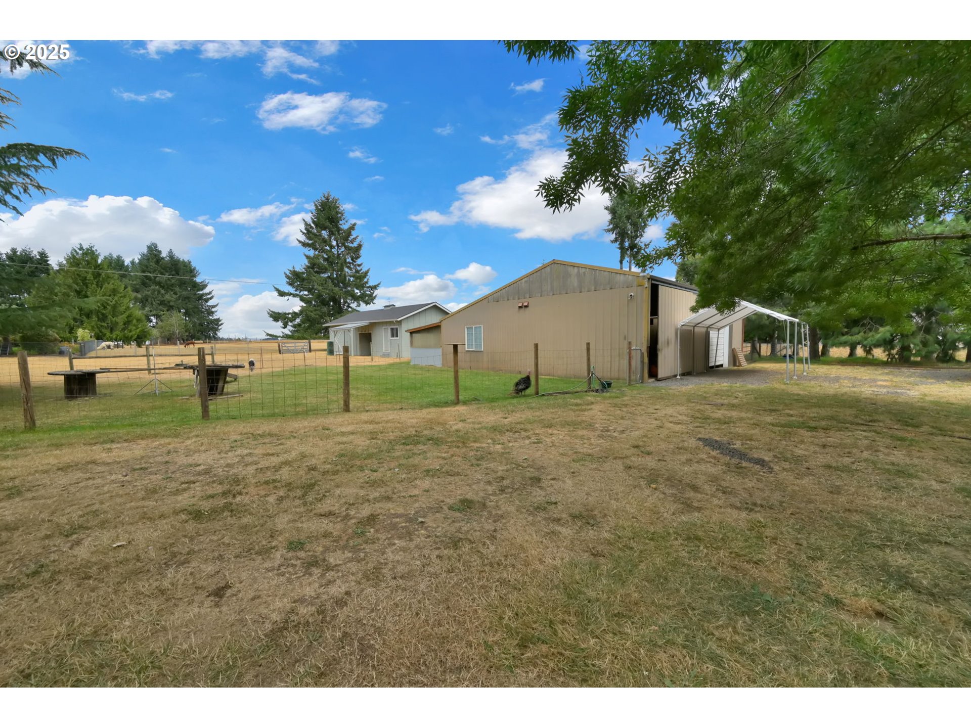 Eugene, Oregon 97402, United States, 3 Bedrooms Bedrooms, ,2 BathroomsBathrooms,Residential,Pending,200414