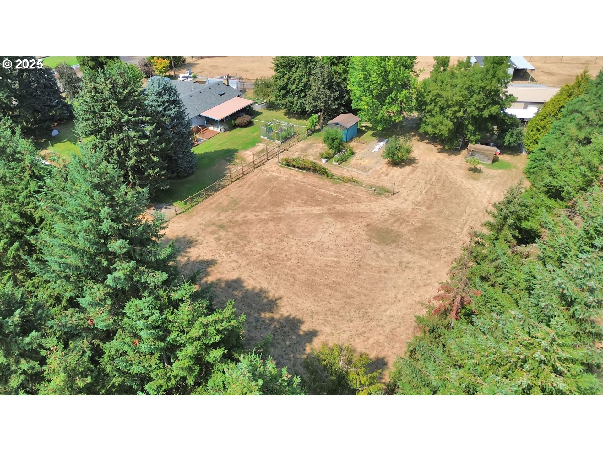 Eugene, Oregon 97402, United States, 3 Bedrooms Bedrooms, ,2 BathroomsBathrooms,Residential,Pending,200414