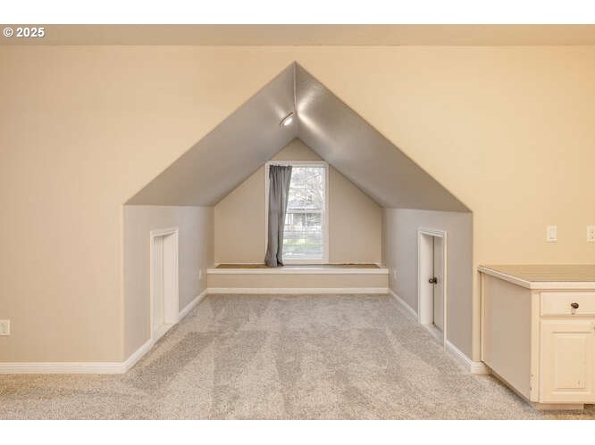 Tualatin, Oregon 97062, United States, 4 Bedrooms Bedrooms, ,3 BathroomsBathrooms,Residential,Pending,14865