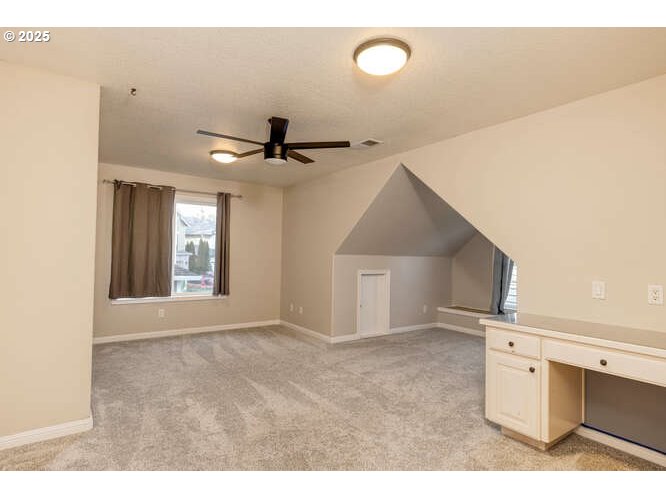 Tualatin, Oregon 97062, United States, 4 Bedrooms Bedrooms, ,3 BathroomsBathrooms,Residential,Pending,14865