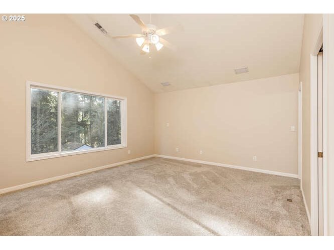 Tualatin, Oregon 97062, United States, 4 Bedrooms Bedrooms, ,3 BathroomsBathrooms,Residential,Pending,14865