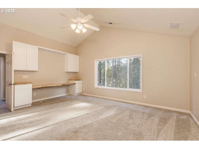 Tualatin, Oregon 97062, United States, 4 Bedrooms Bedrooms, ,3 BathroomsBathrooms,Residential,Pending,14865