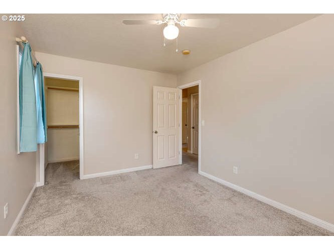 Tualatin, Oregon 97062, United States, 4 Bedrooms Bedrooms, ,3 BathroomsBathrooms,Residential,Pending,14865