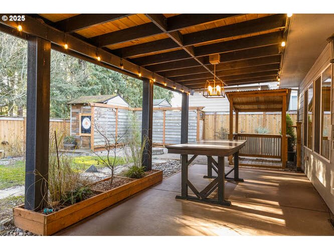 Tualatin, Oregon 97062, United States, 4 Bedrooms Bedrooms, ,3 BathroomsBathrooms,Residential,Pending,14865