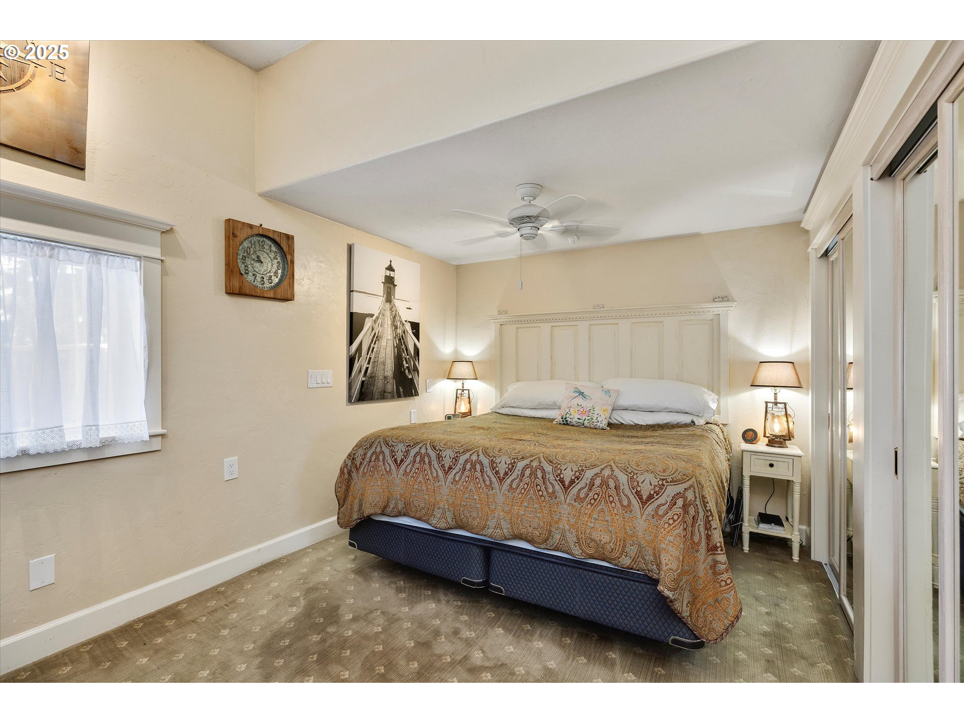 Oregon City, Oregon 97045, United States, 5 Bedrooms Bedrooms, ,3 BathroomsBathrooms,Residential,Pending,145523