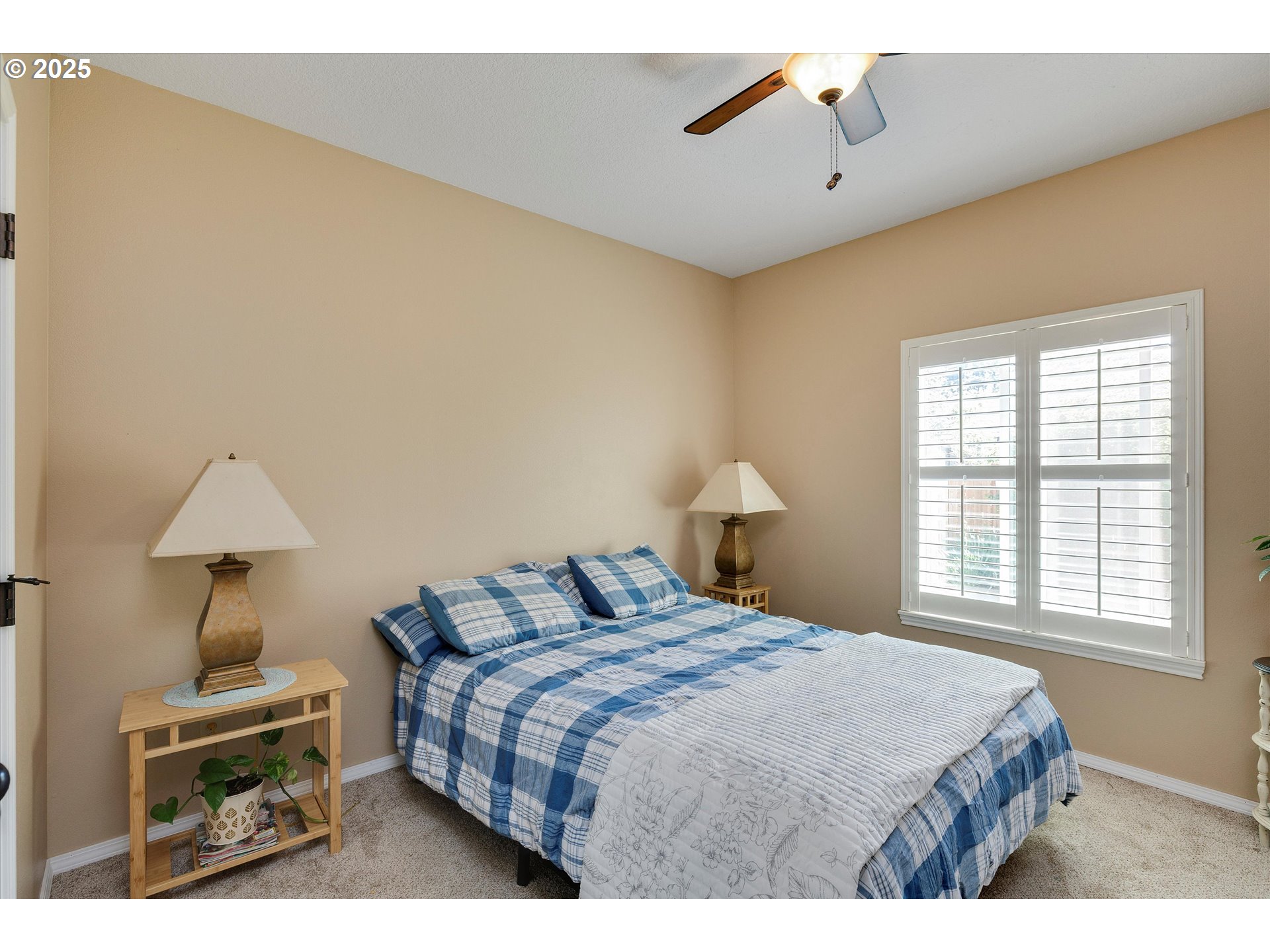 Oregon City, Oregon 97045, United States, 5 Bedrooms Bedrooms, ,3 BathroomsBathrooms,Residential,Pending,145523