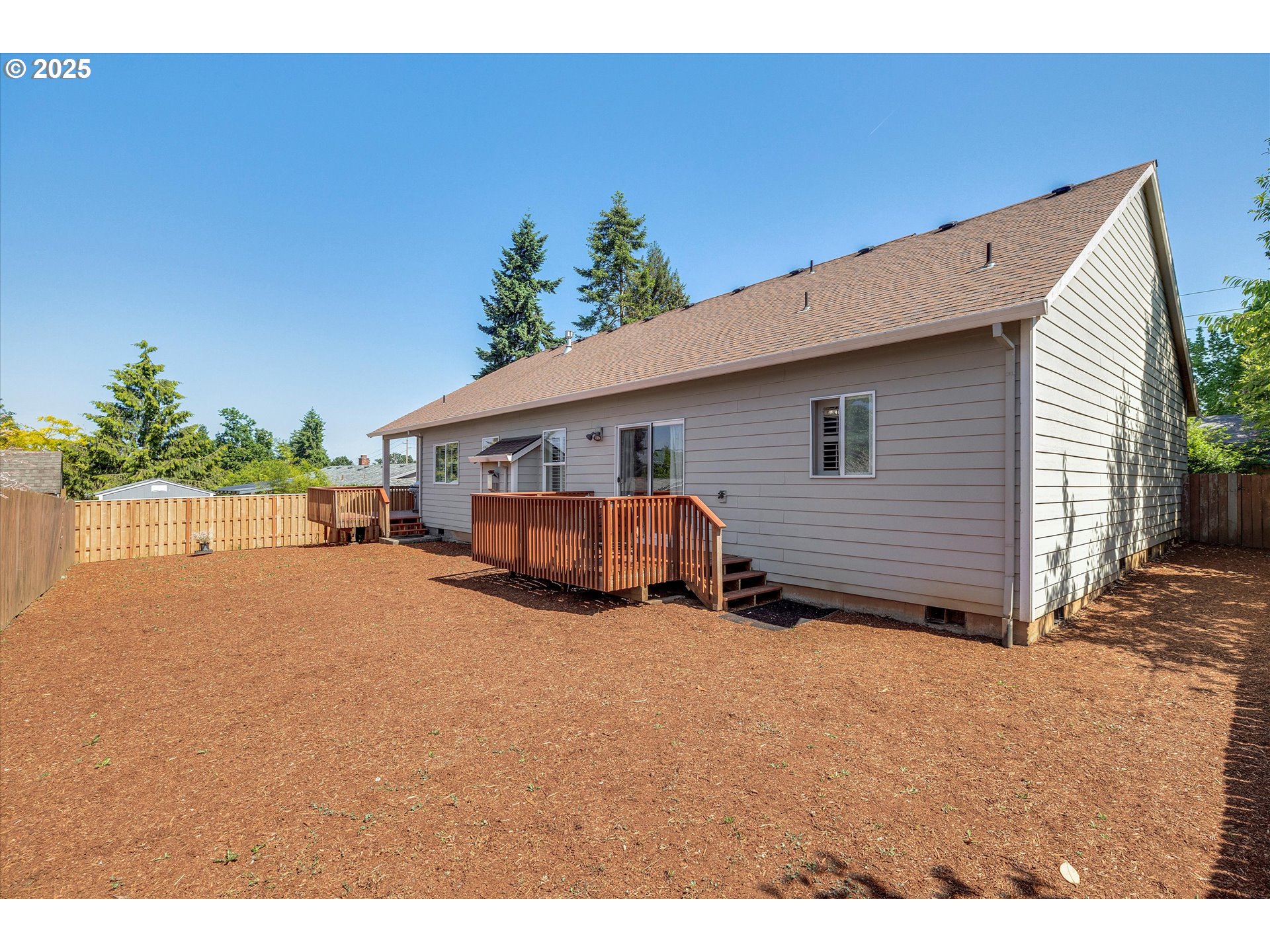 Oregon City, Oregon 97045, United States, 5 Bedrooms Bedrooms, ,3 BathroomsBathrooms,Residential,Pending,145523