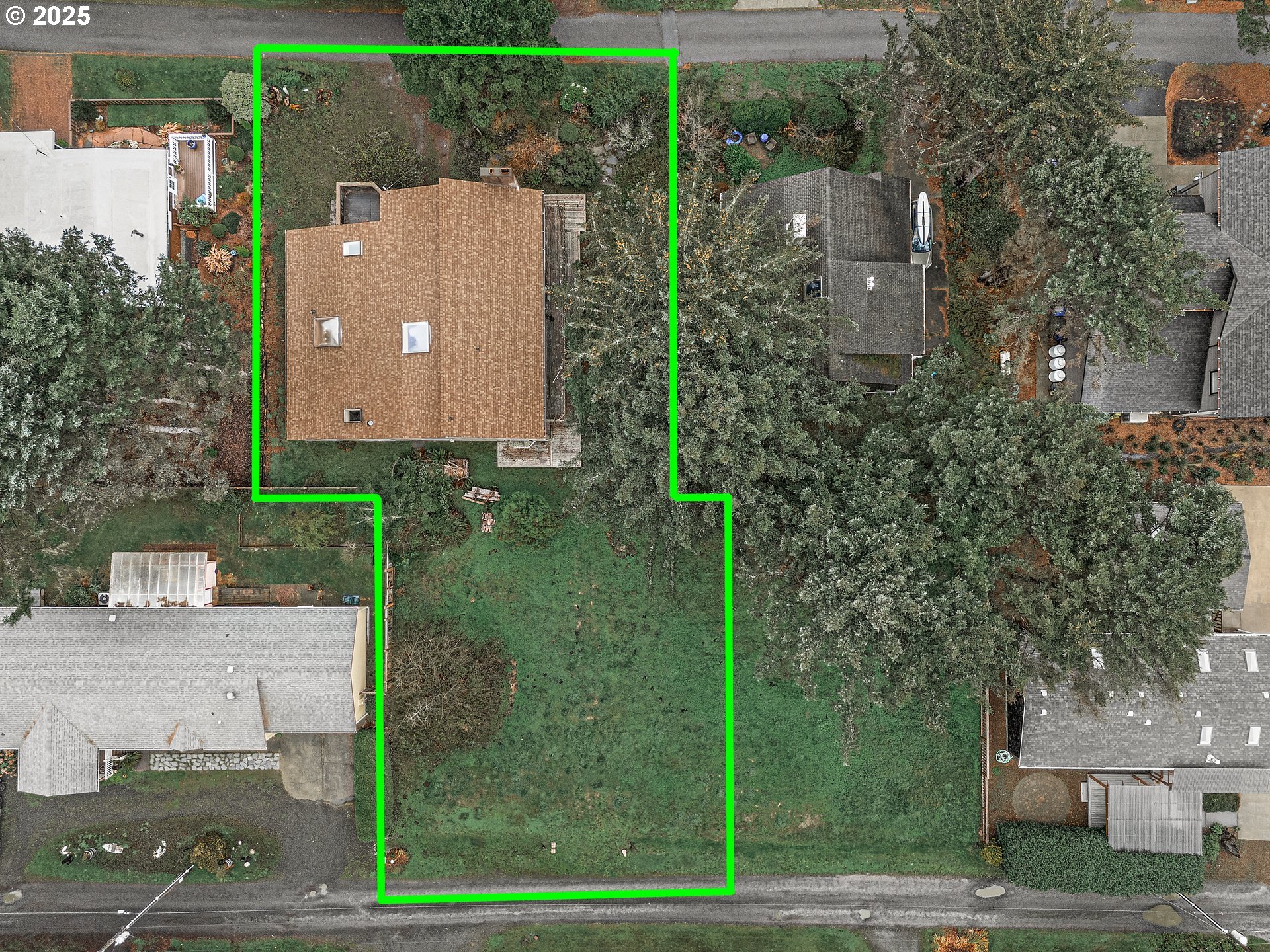 327 LEMWICK LN