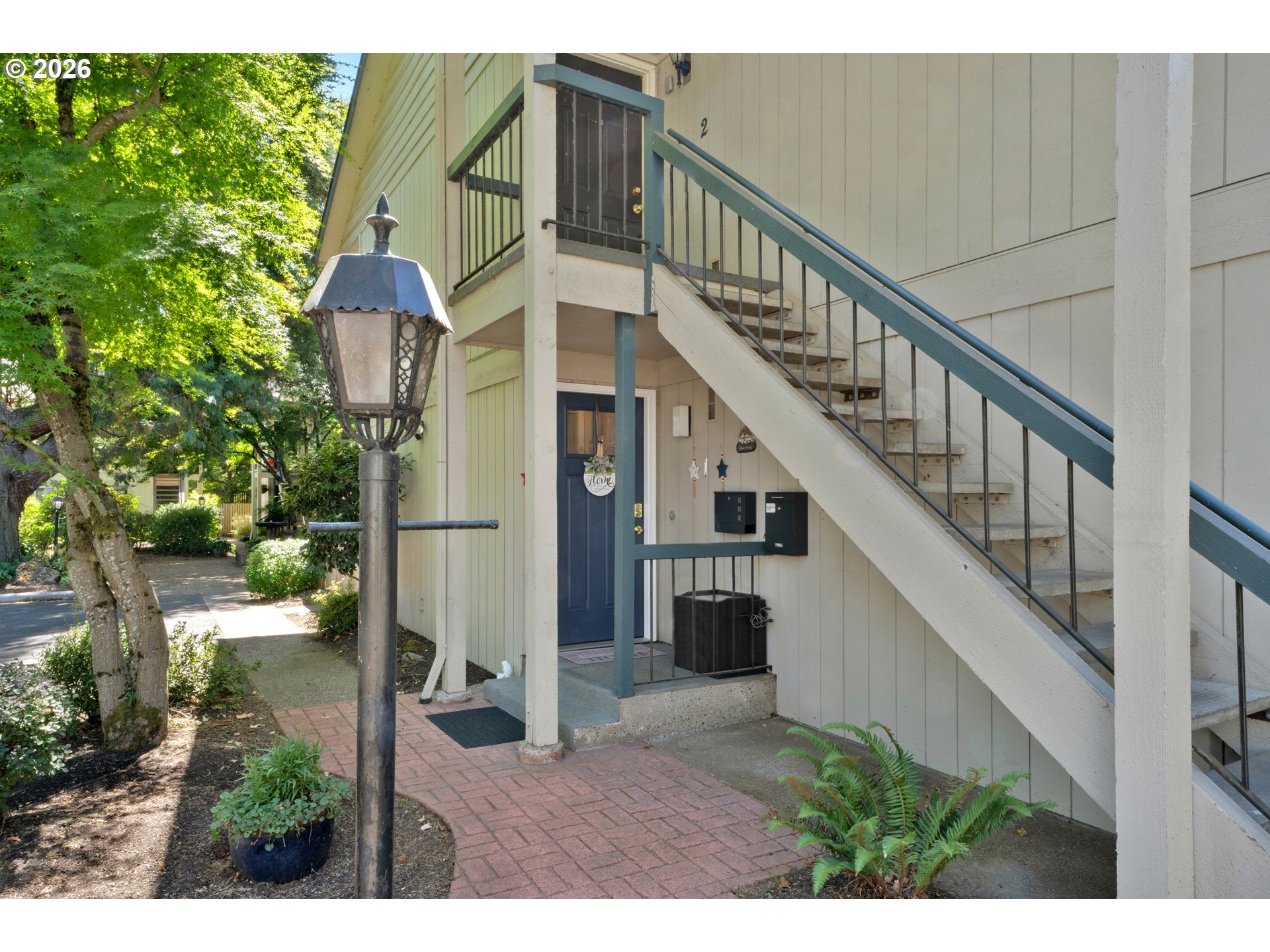 654 CHERRY DR 1