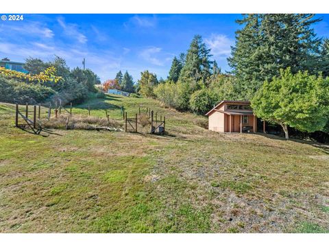 A home in Coos Bay