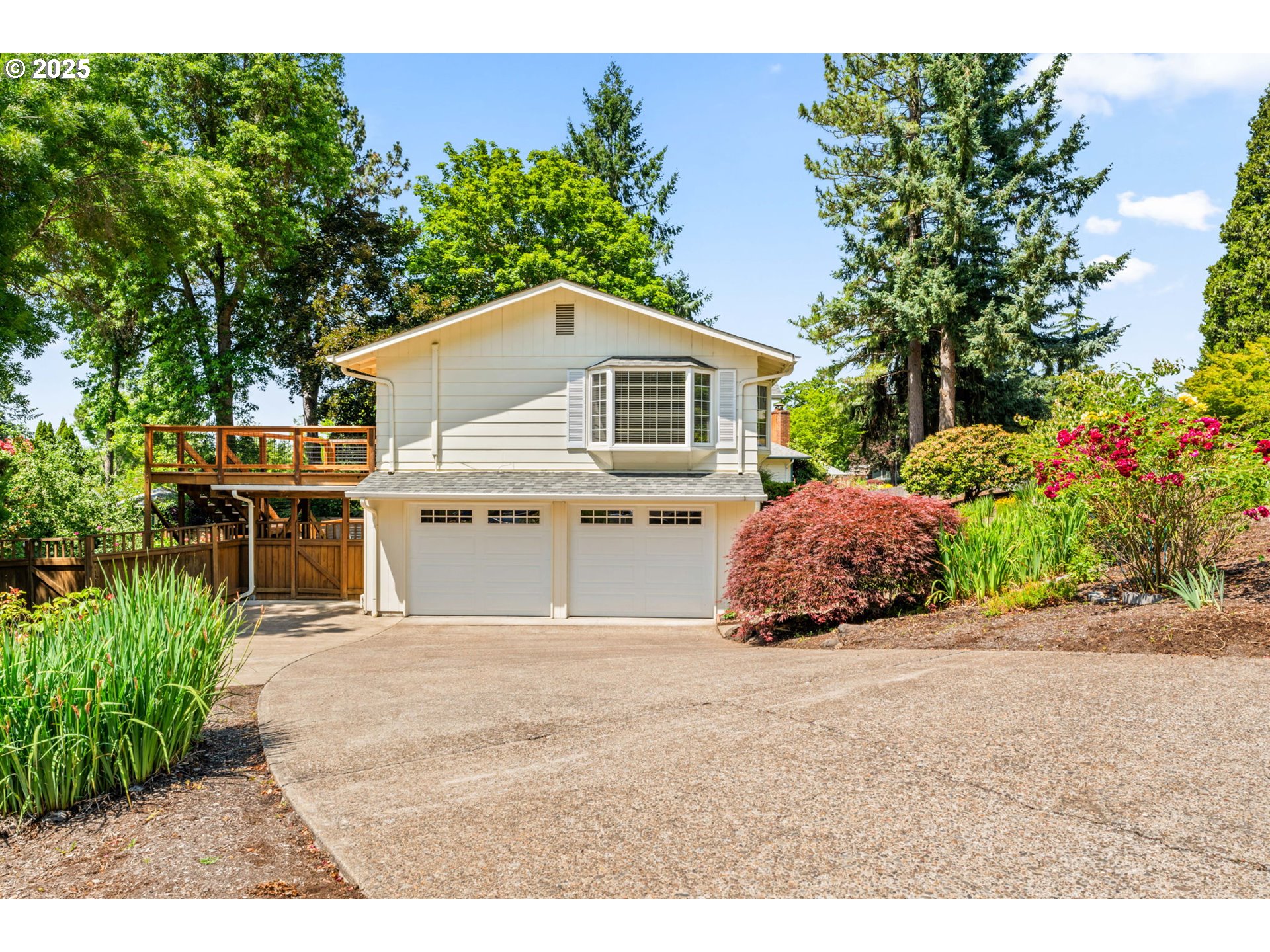 3211 STRATHMORE PL