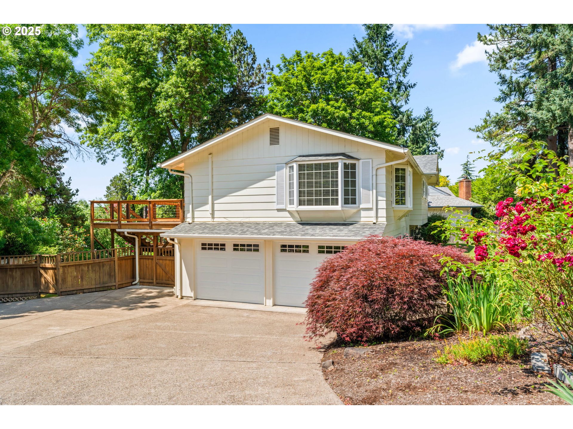 3211 STRATHMORE PL