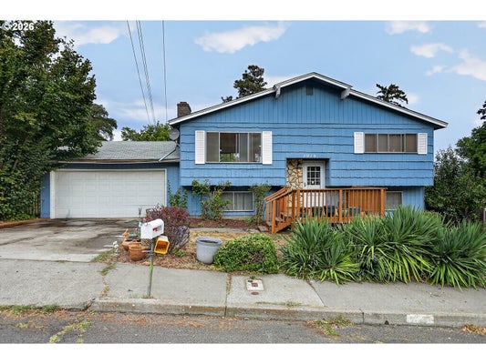 1919 GARRISON ST, THE DALLES, OR 97058 - Image fc5beff4883b8451bd05175c19b539fc/2966003054