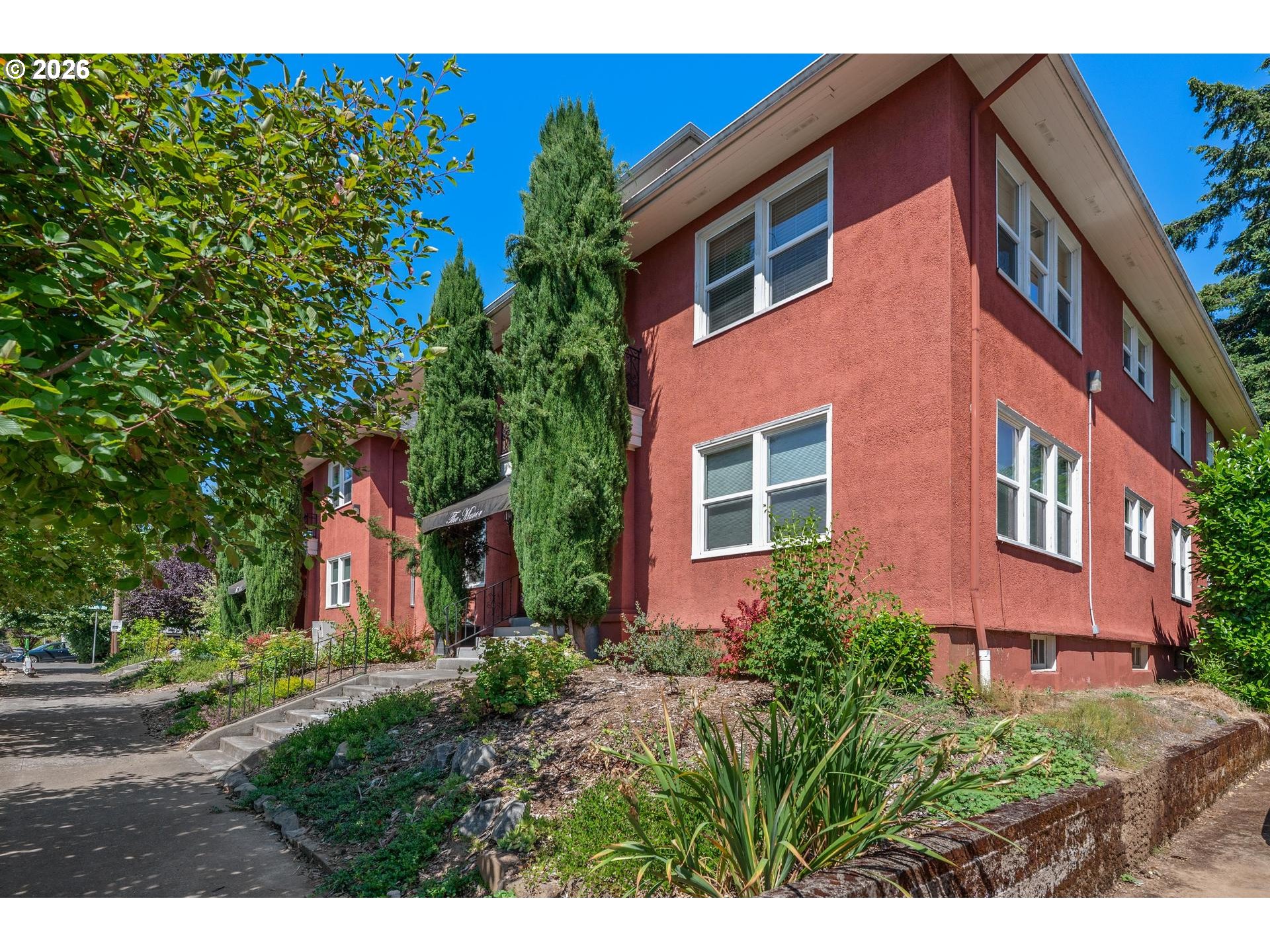 1524 NE 26TH AVE 4