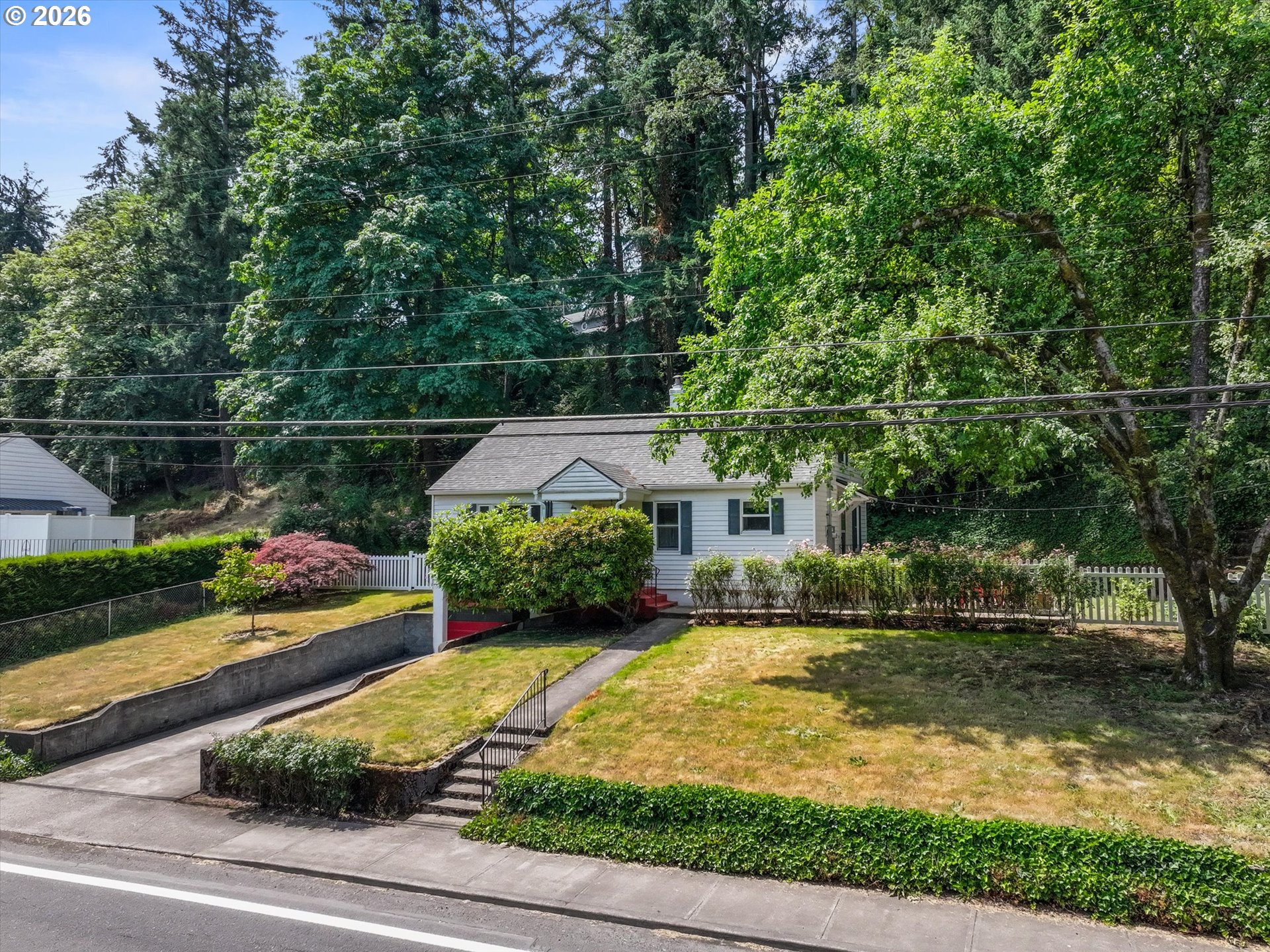 21635 WILLAMETTE DR