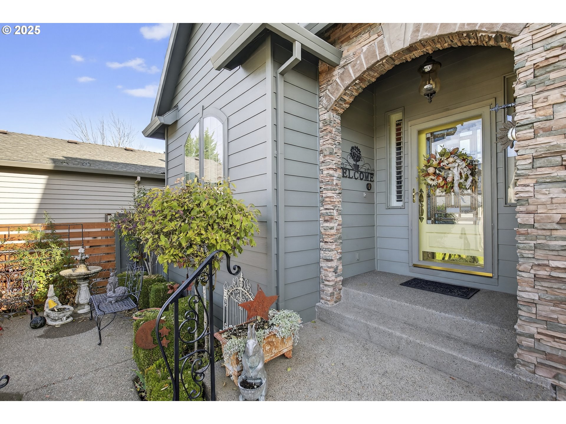 14609 NW BLACKTHORNE LN