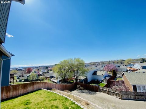 A home in Hermiston