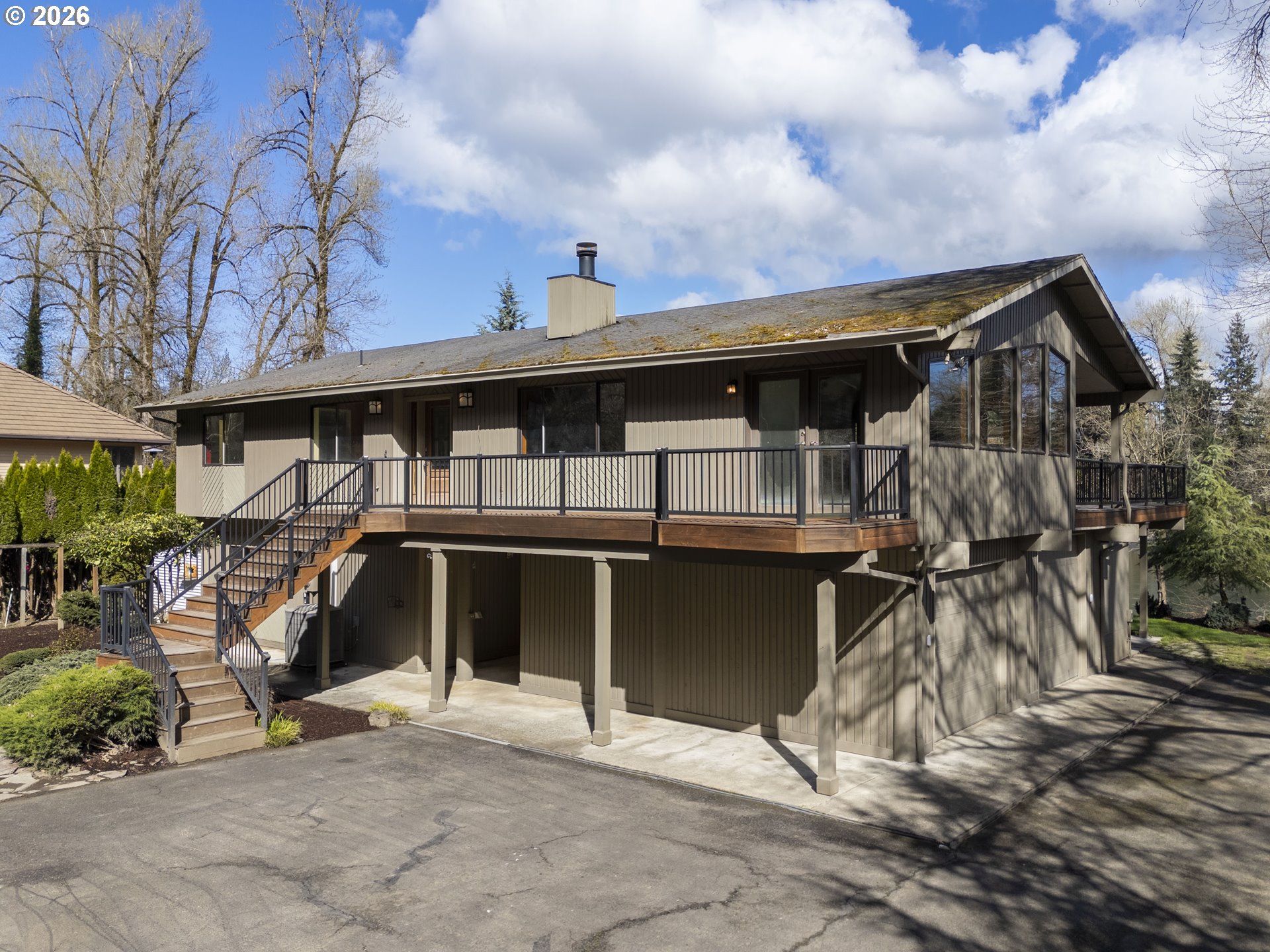 16091 S CLACKAMAS RIVER DR