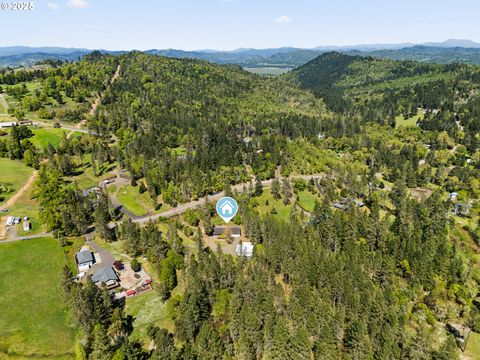 462 Tanglewood Ln, Roseburg, OR 97471 - MLS#: 211886565