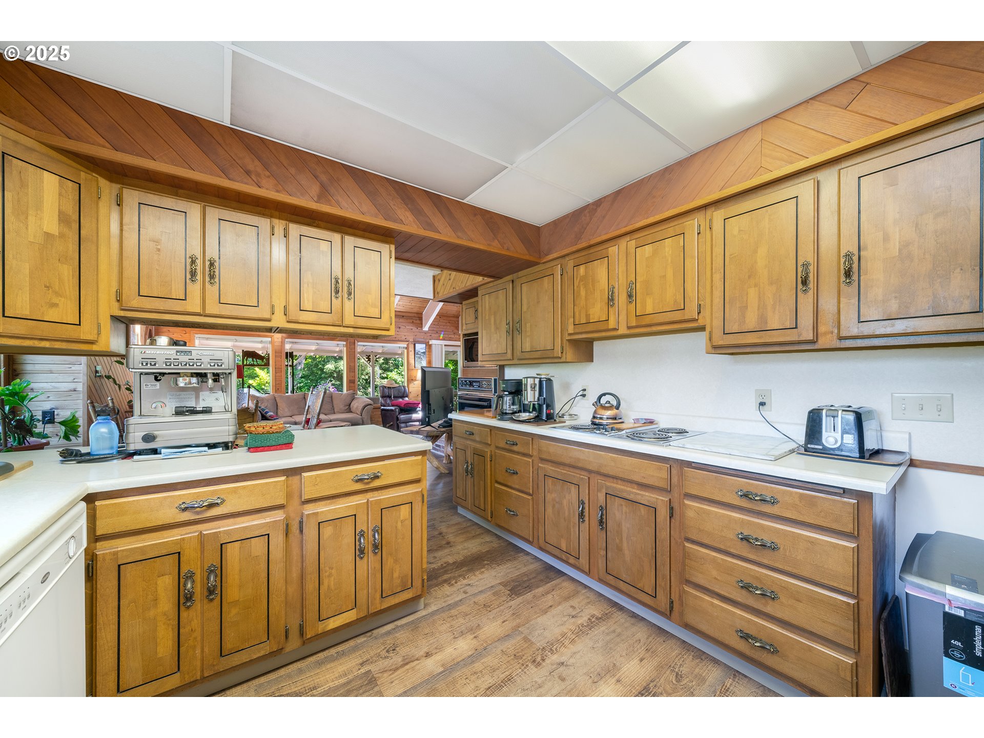 Bay City, Oregon 97107, United States, 3 Bedrooms Bedrooms, ,2 BathroomsBathrooms,Residential,Active,156434