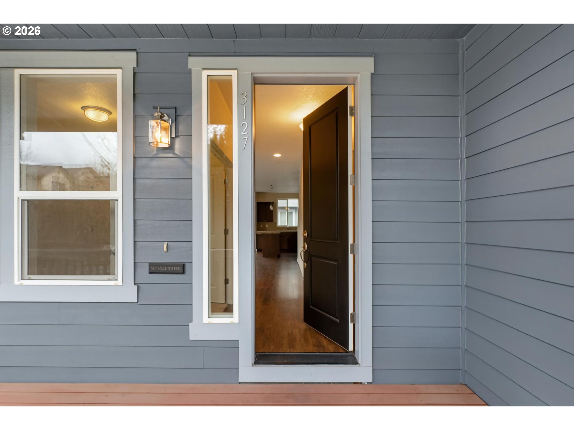 3127 NE WEEPING WILLOW WAY