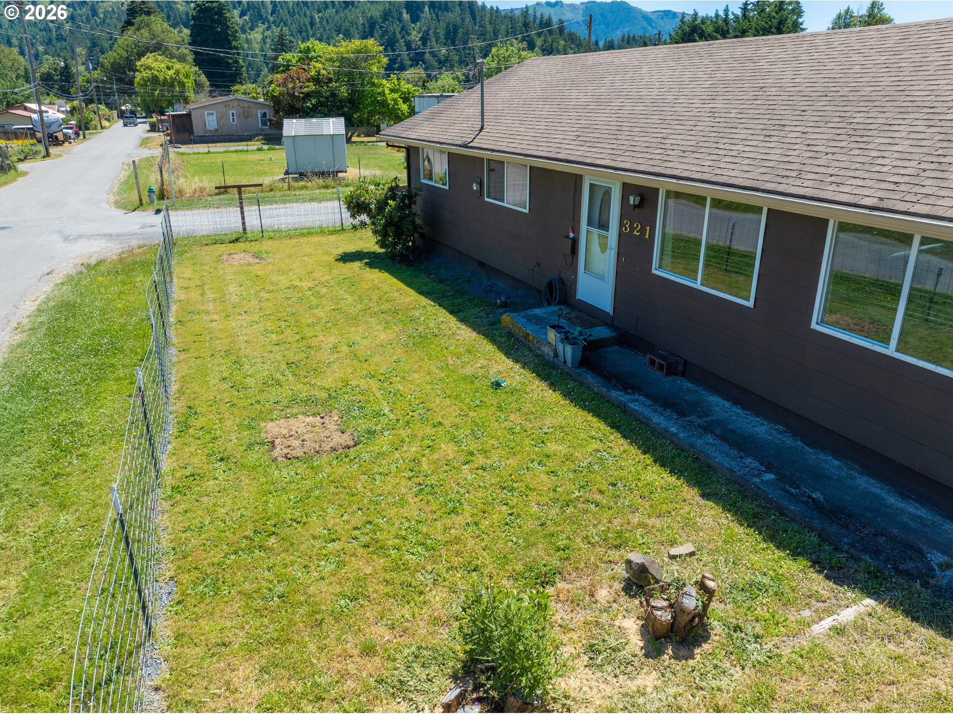 321 W DATE ST