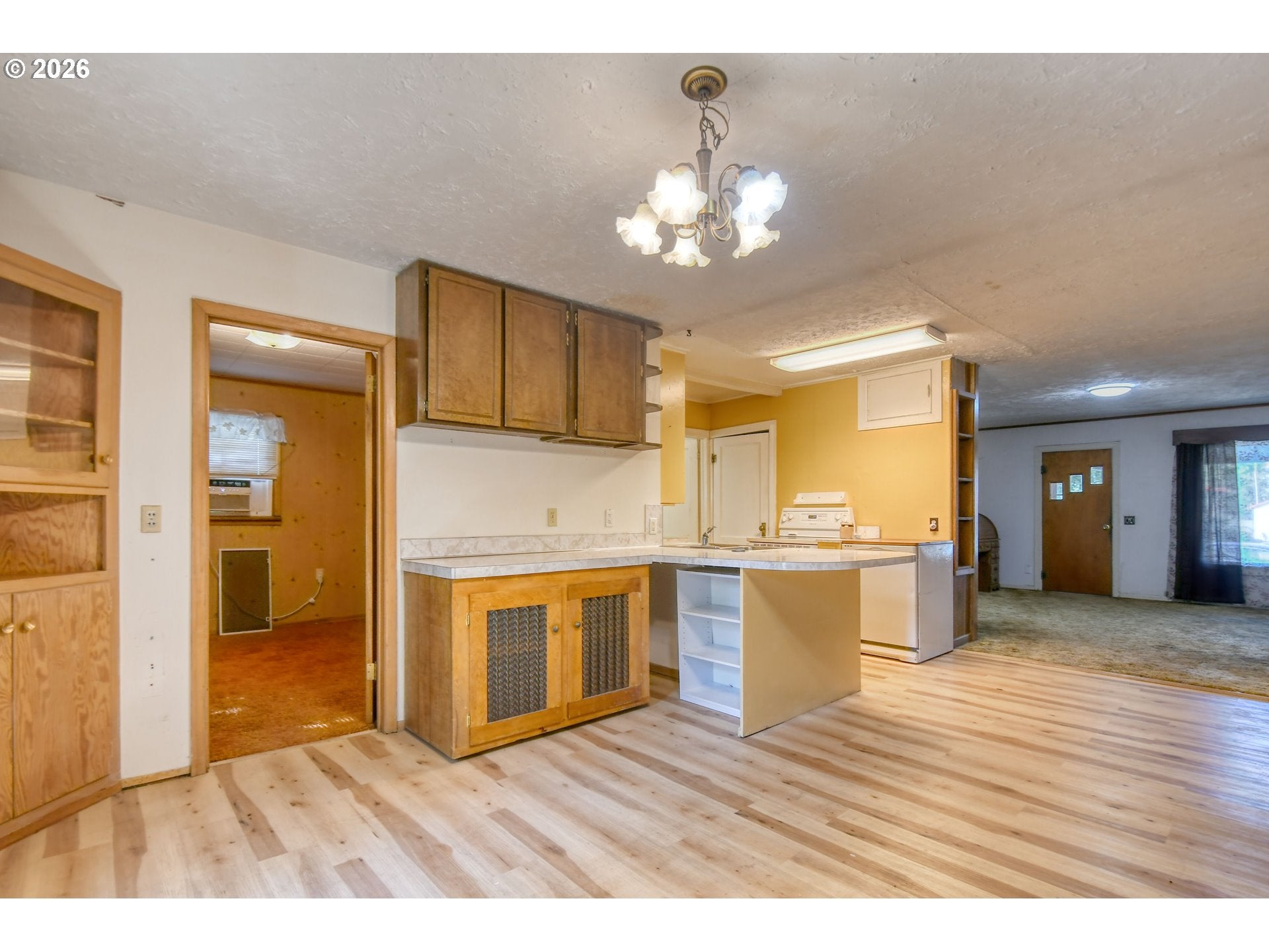 338 E HIGH ST