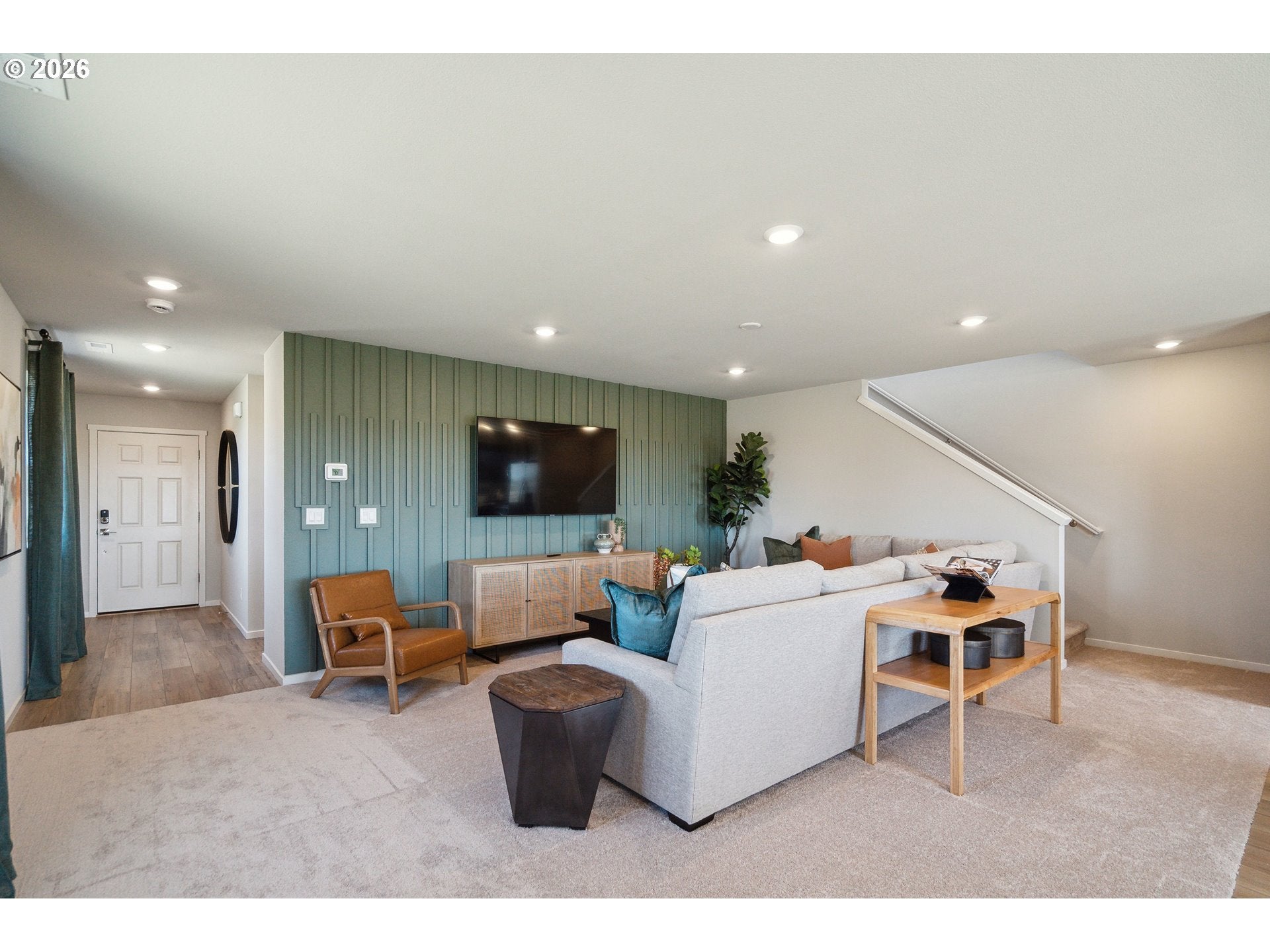 541 Spring BLVD