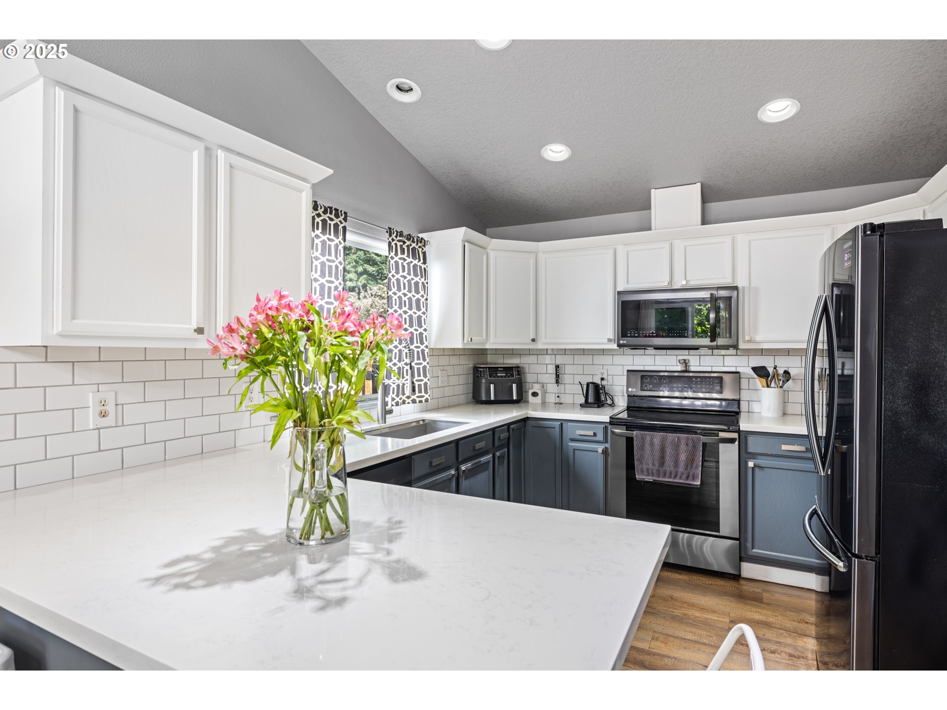 105 NE 49TH AVE