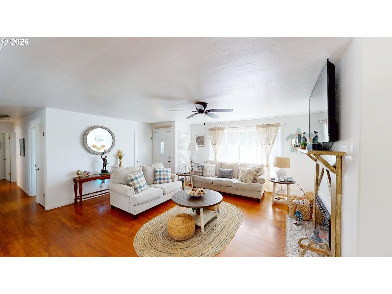 29785 HOUND DOG RD