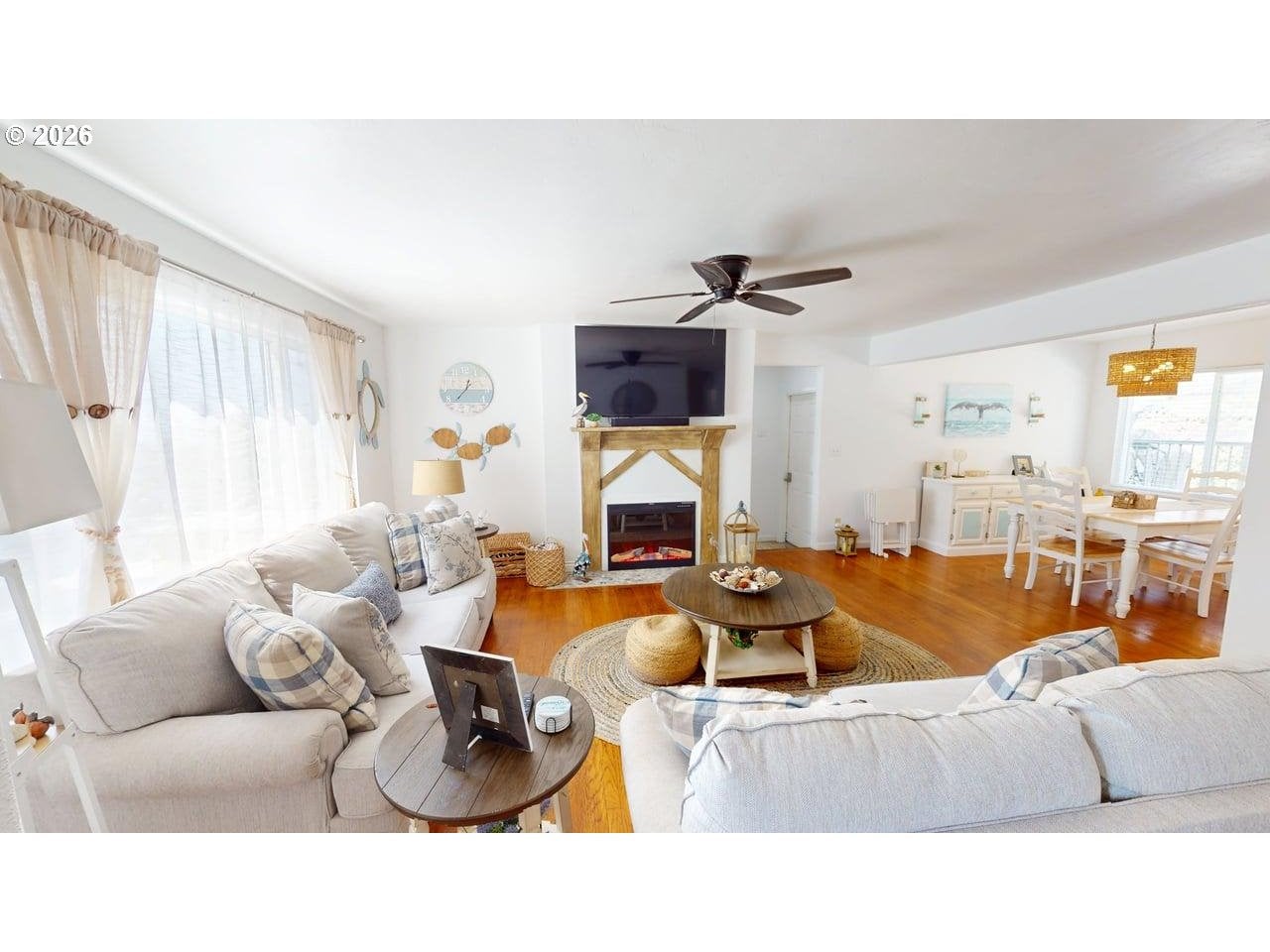 29785 HOUND DOG RD