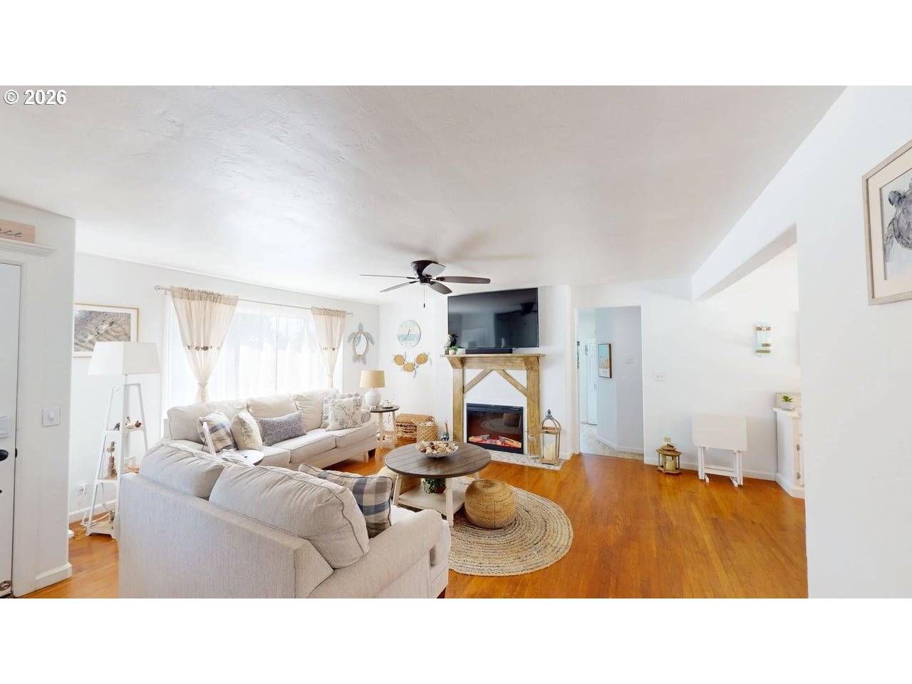 29785 HOUND DOG RD