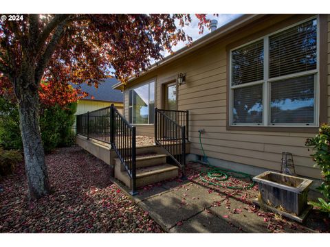 A home in Sutherlin