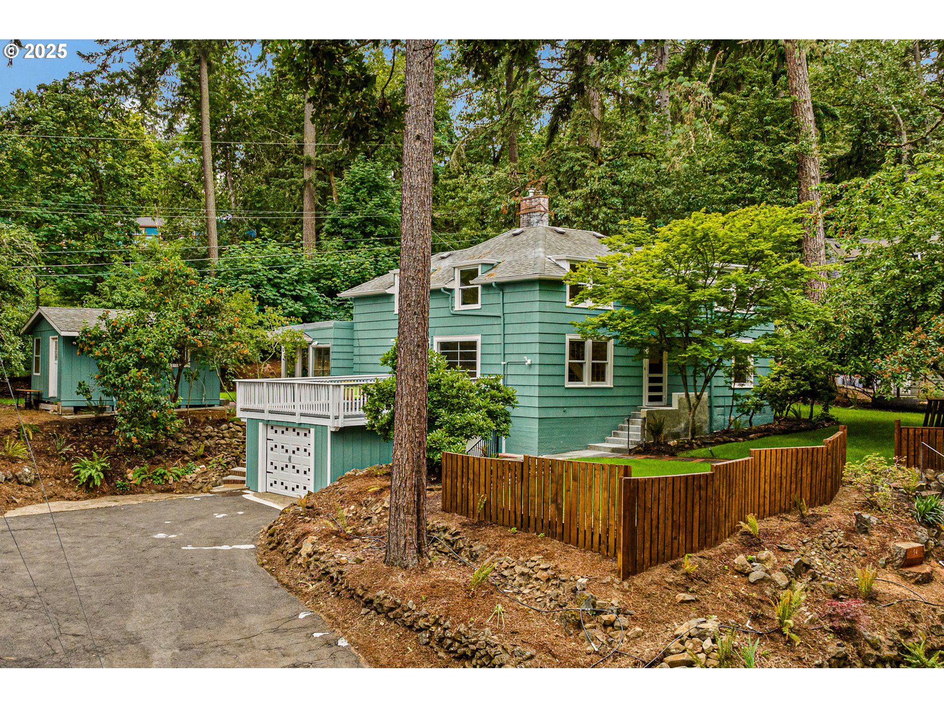 54 W 31ST AVE