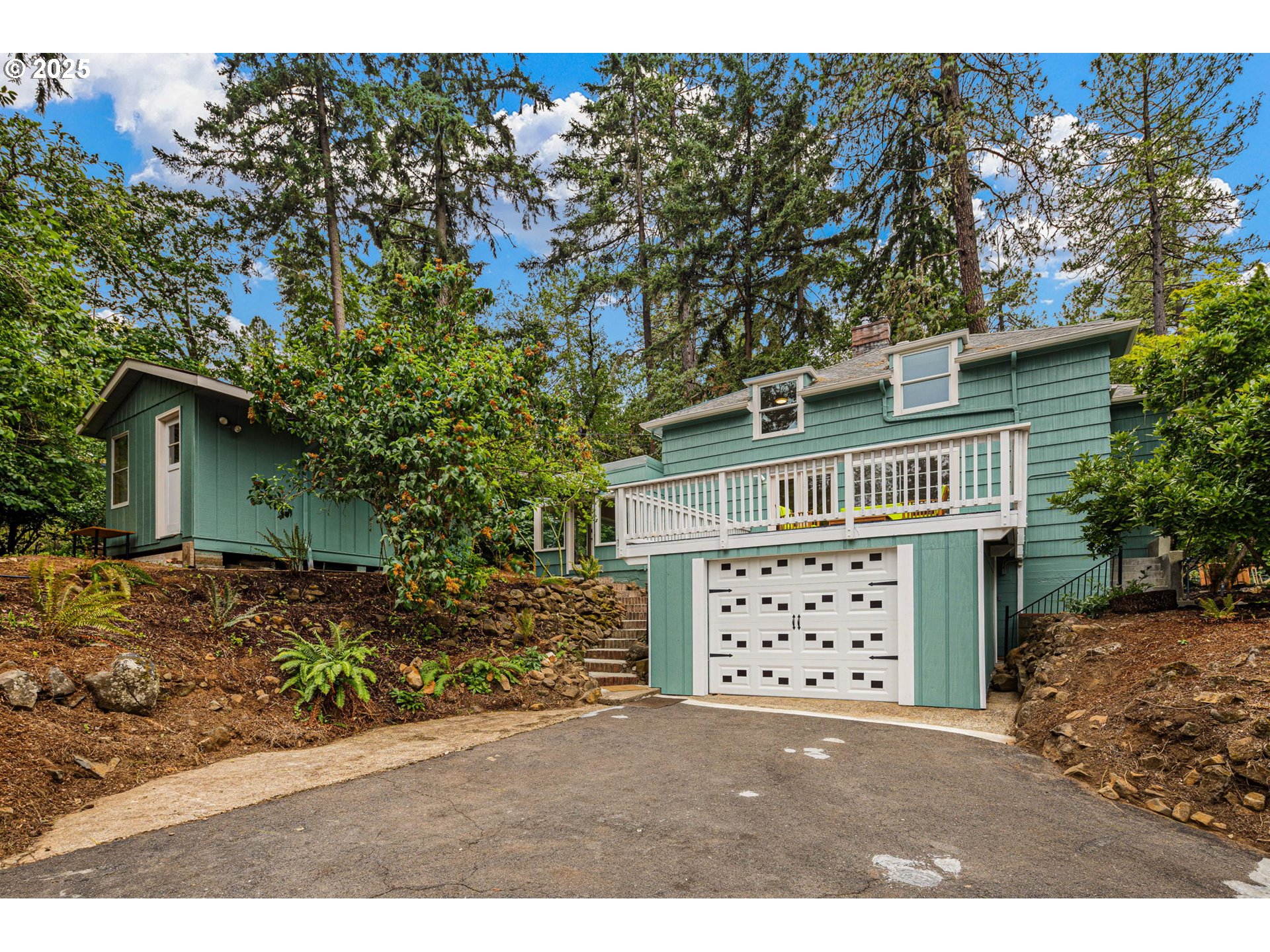 54 W 31ST AVE