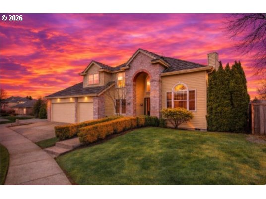 312 NW Pacific Grove DR