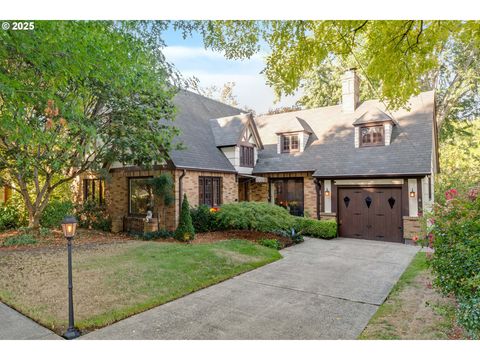 7441 SE 28TH AVE Portland OR 97202