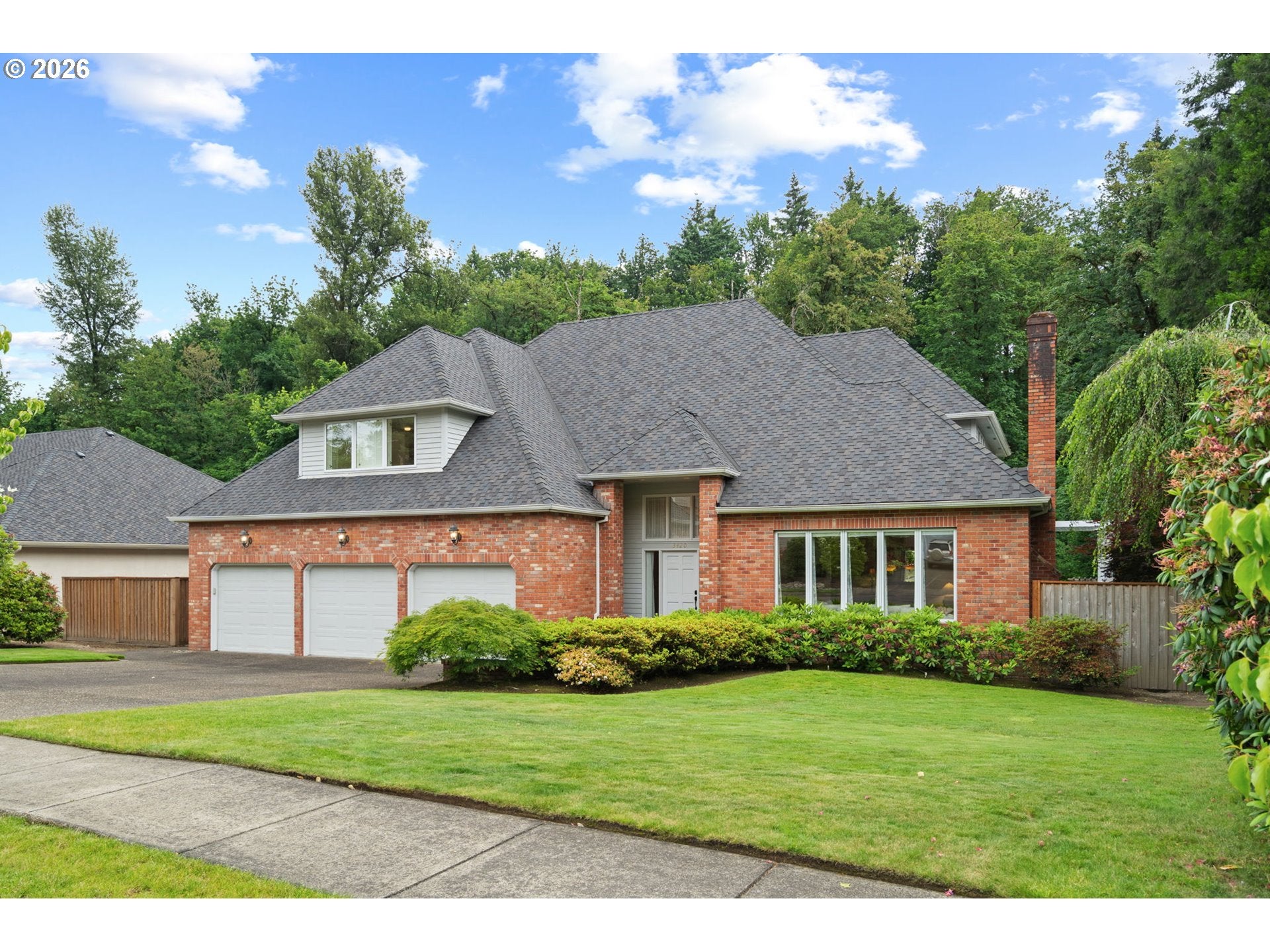 3420 BARRINGTON DR
