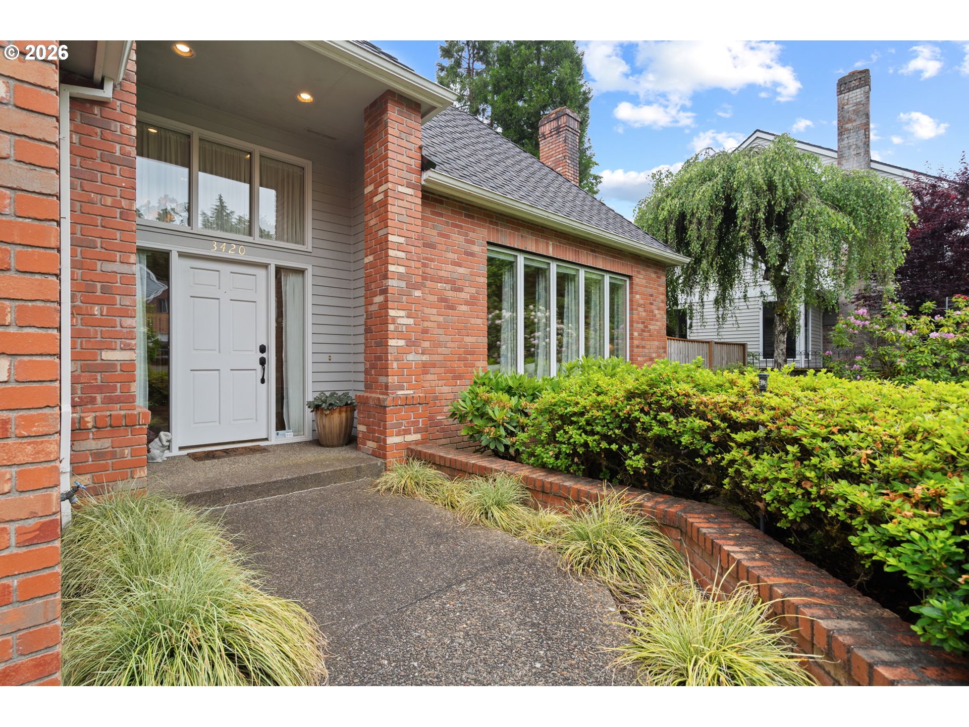 3420 BARRINGTON DR