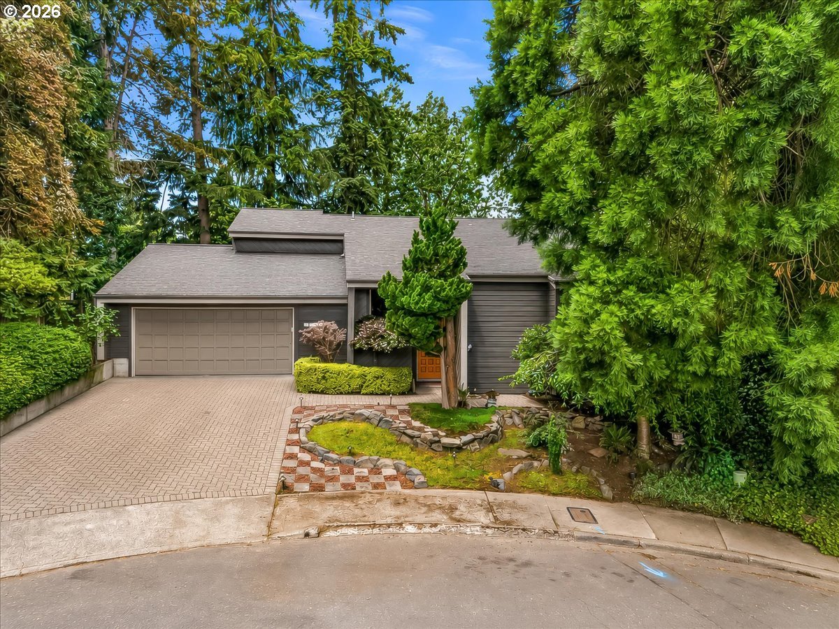 1111 NW SATARA CT